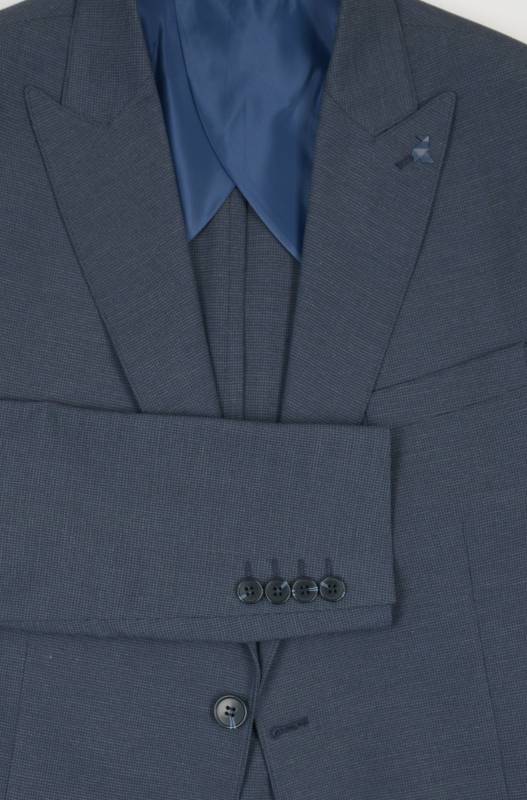 Костюм мужской Лалин